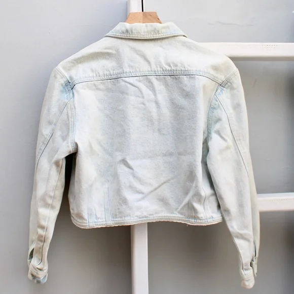 Vintage Stefano International Light Denim Wash Cropped Jacket w/ Heart Buttons - Picture 6 of 6